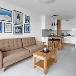 Letnica Seaside By Downtown Apartment *