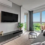 Letnica Seaside By Downtown 아파트 *