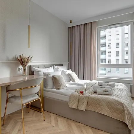 Letnica Seaside By Downtown * غدانسك